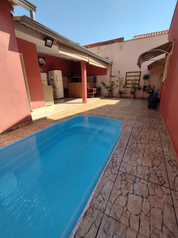 WhatsApp Image 2025-10-04 at 16.40.12 (1)