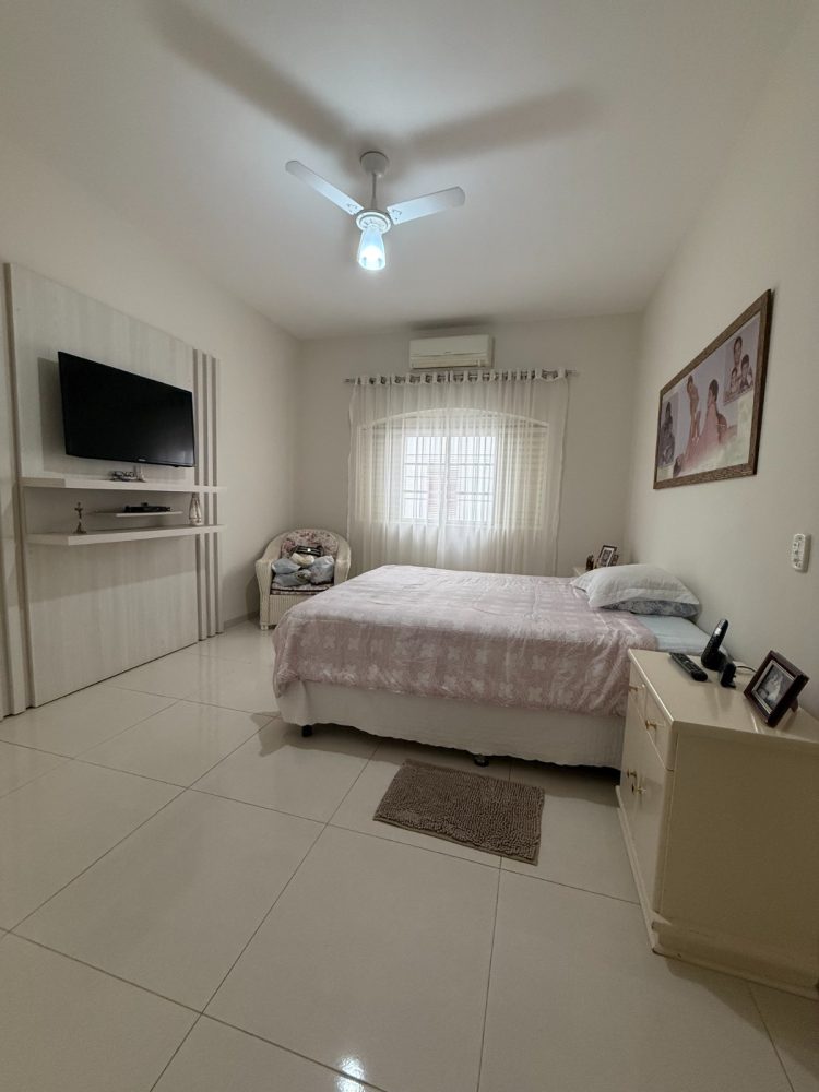 WhatsApp Image 2025-10-14 at 13.55.41 (2)