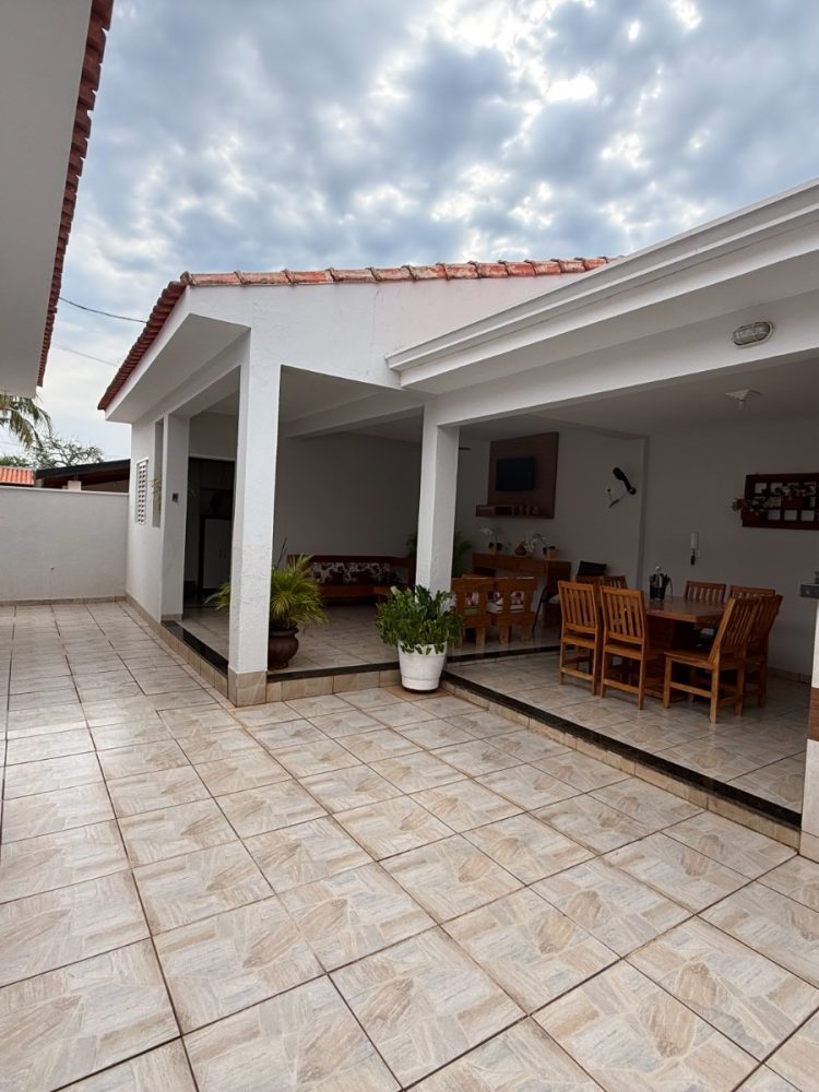 WhatsApp Image 2025-10-14 at 13.55.47 (2)